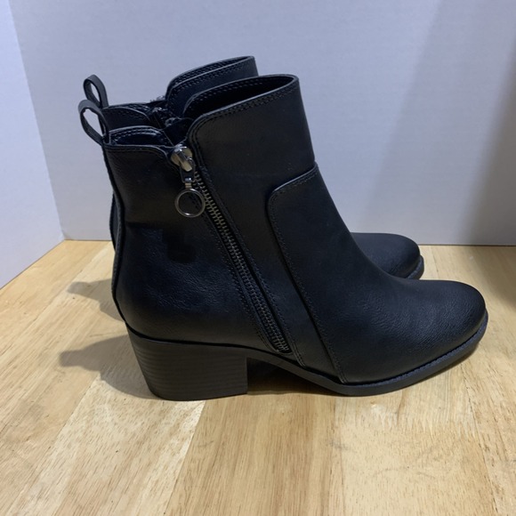 CITY CLASSIFIED TROOP-S ZIPPER HIGH FRONT SHORT HEEL ANKLE BOOTIES Black SZ 8 - Picture 3 of 8